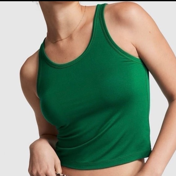 VS PINK NWT Holiday Pajama Set Tank Top & Flannel Boxy Shorts - Picture 8 of 12